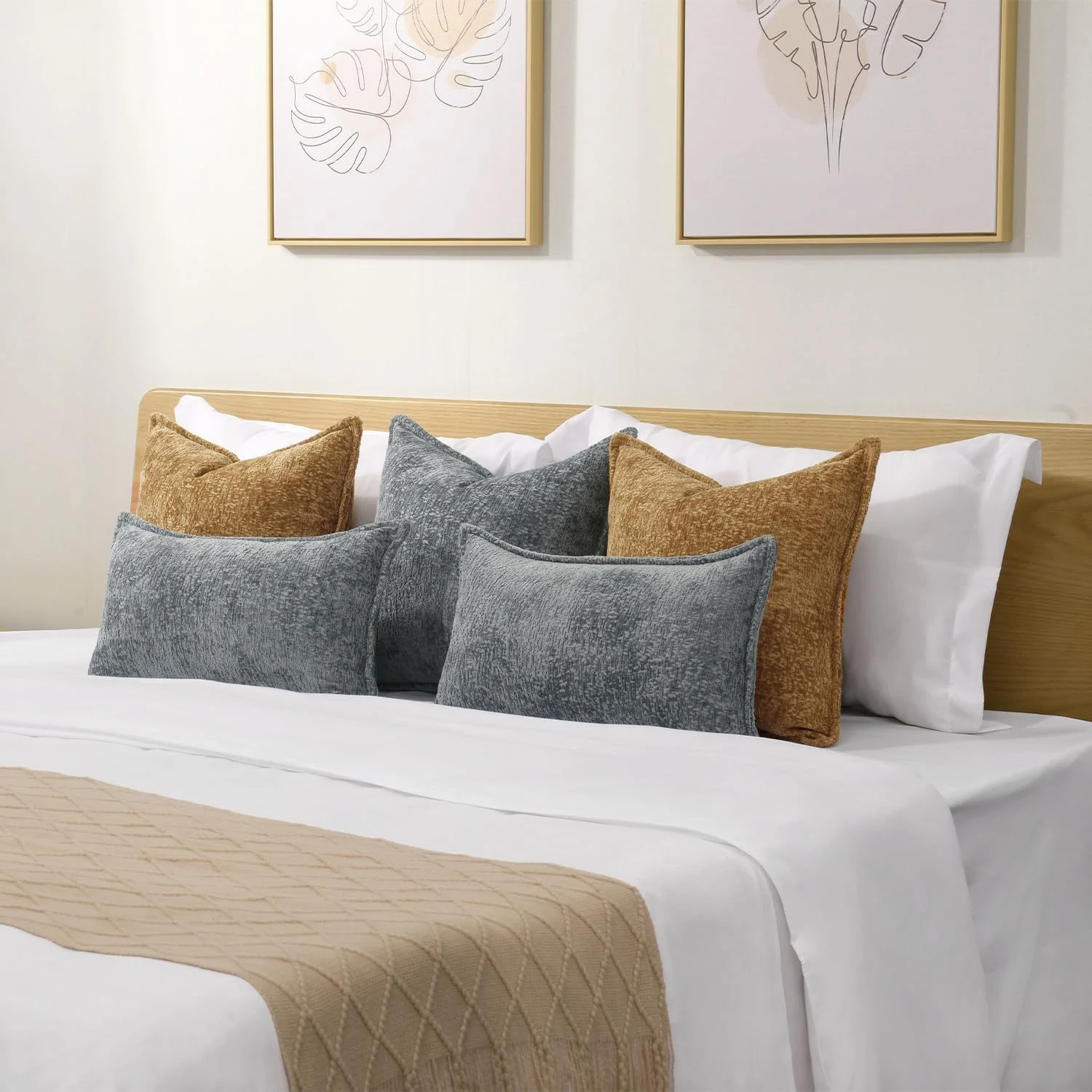 Hotel Style Bed Pillow Set